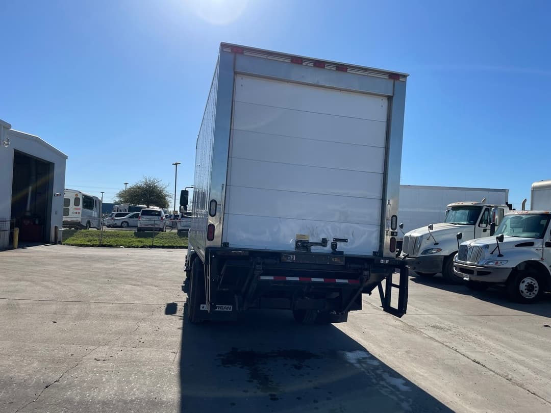 2017 International MV — photo 8