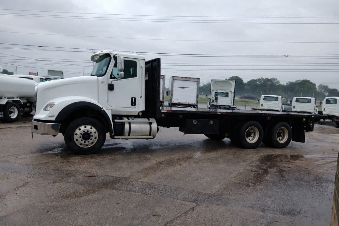 2021 International HX — photo 9