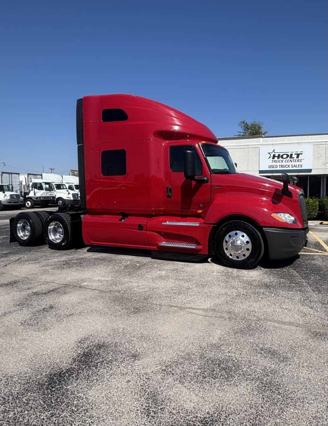 2022 International LT — photo 4