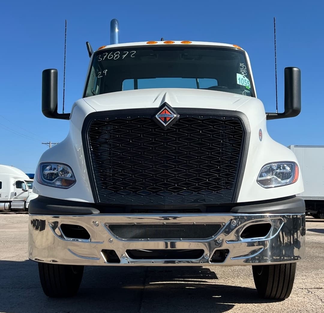 2026 International LT — photo 7