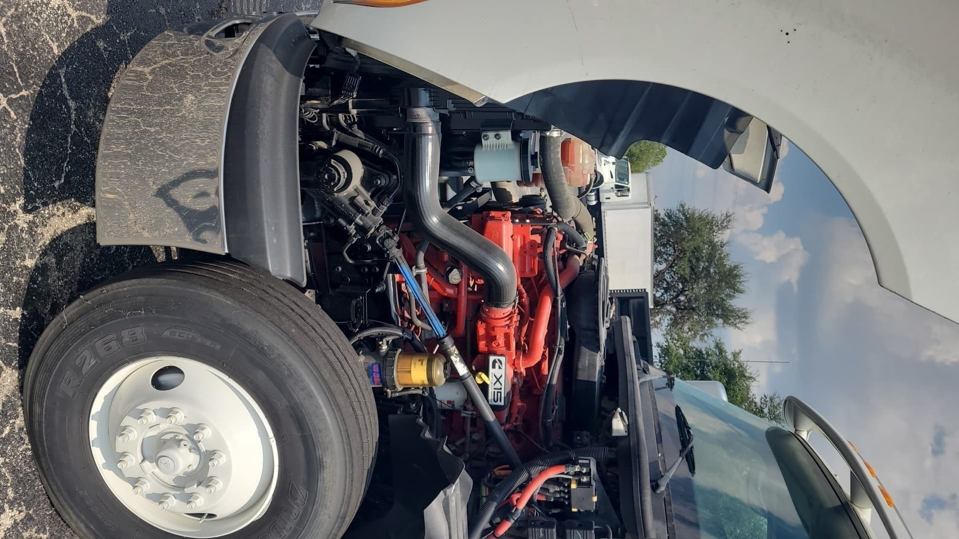 2018 International LT — photo 7