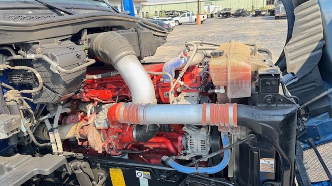 2021 Kenworth T680 — photo 13