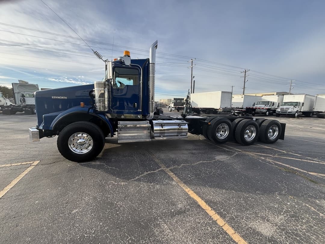 2019 Kenworth T800 — photo 3