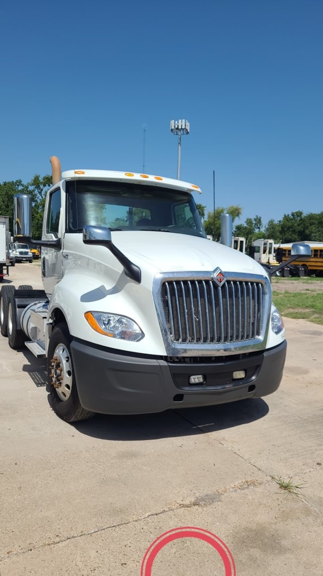 2018 International LT — photo 2