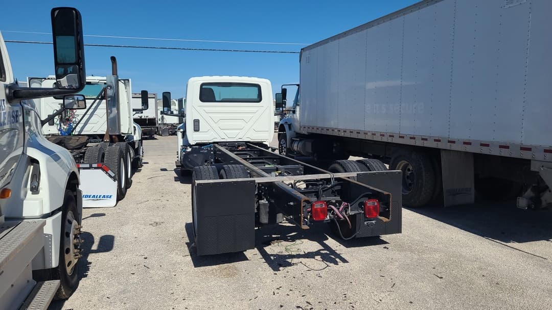 2021 International MV — photo 6