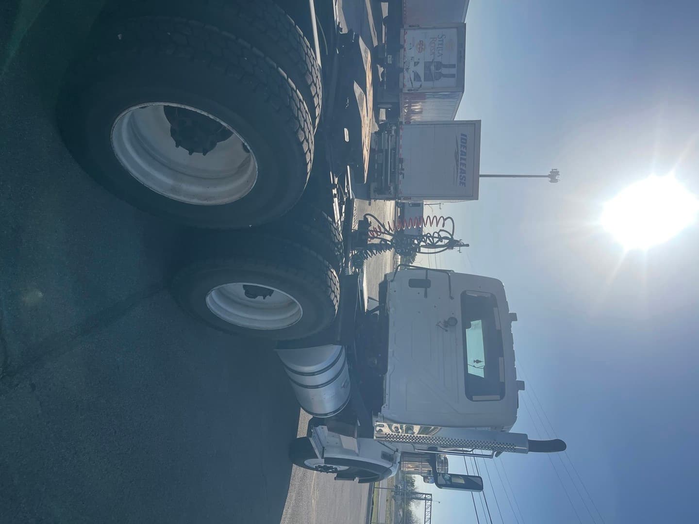 2023 International HX — photo 4