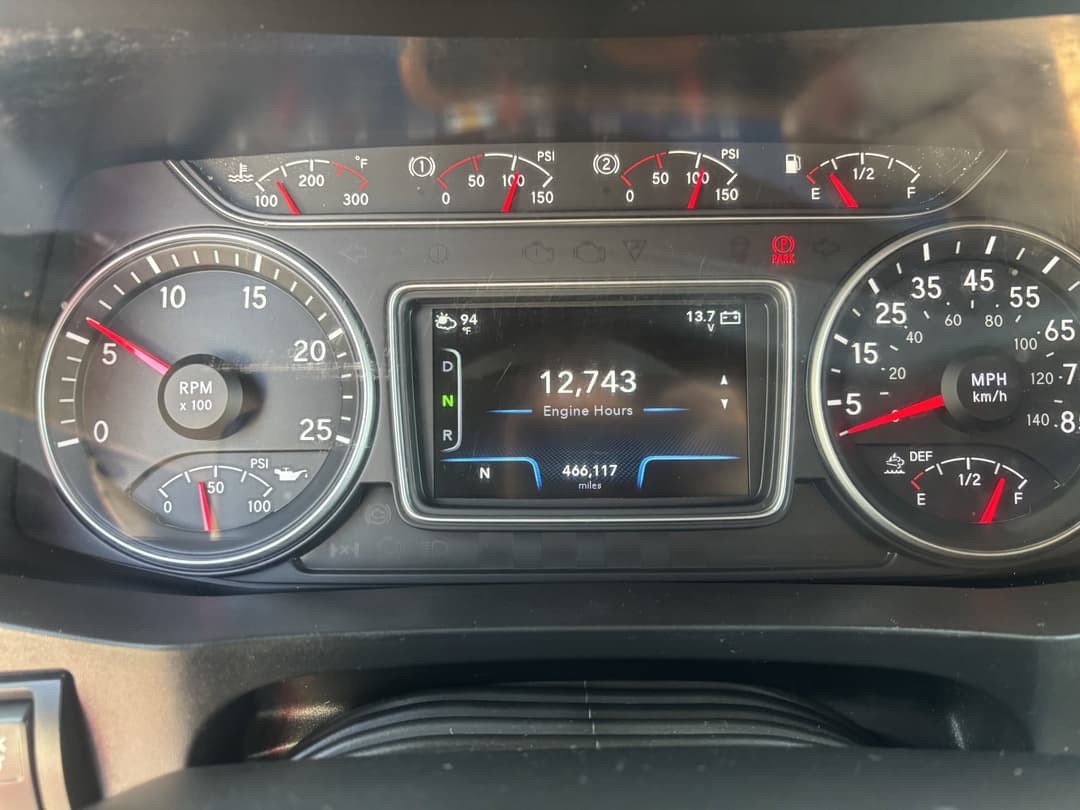 2022 International LT — photo 12