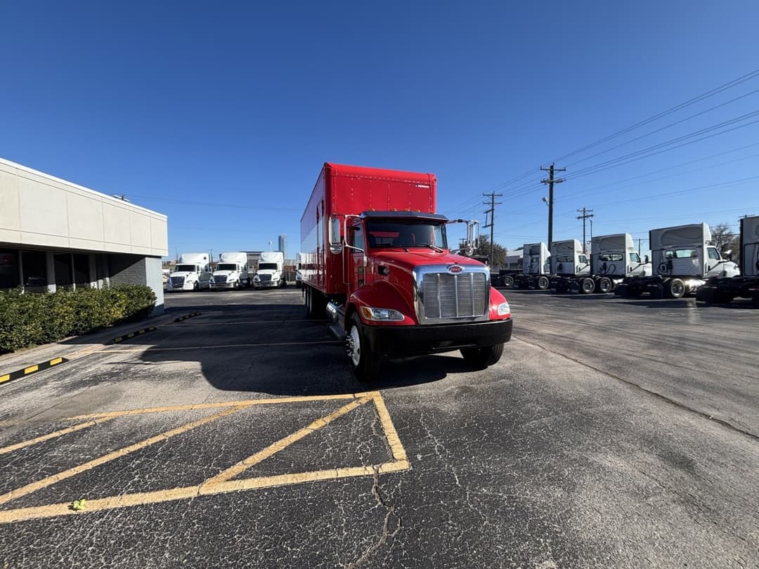 2020 Peterbilt 348 — photo 7