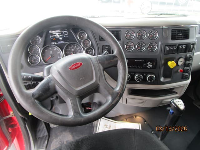 2018 Peterbilt 567 — photo 12
