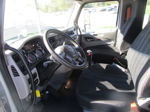 2019 Peterbilt 567 — photo 10