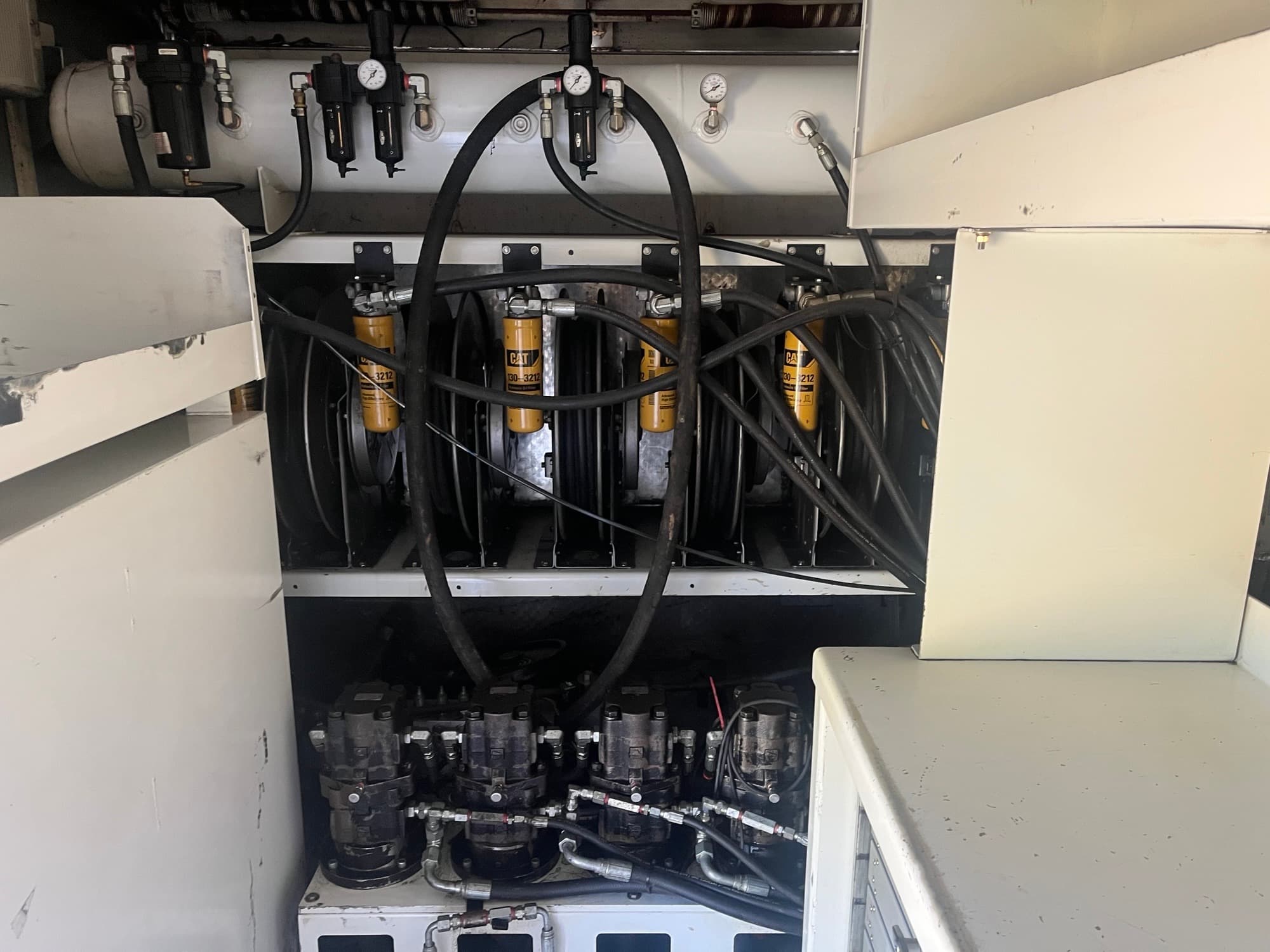 2017 Peterbilt 337 — photo 9