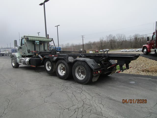 2020 Peterbilt 567 — photo 3
