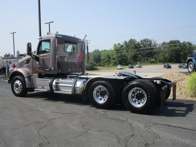 2020 Peterbilt 567 — photo 3