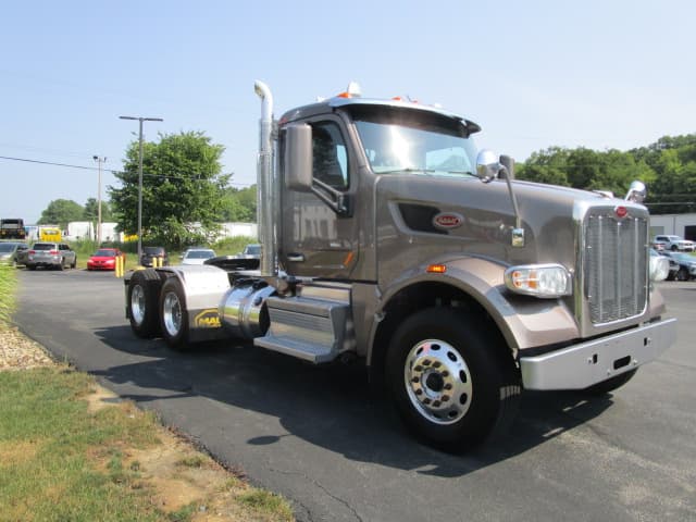 2020 Peterbilt 567 — photo 6