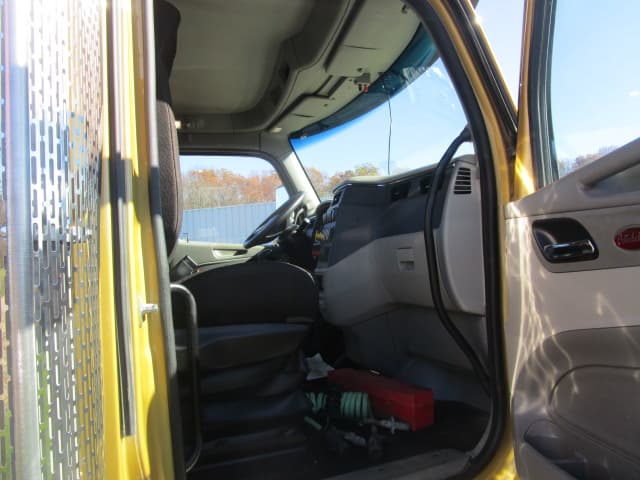 2020 Peterbilt 567 — photo 7
