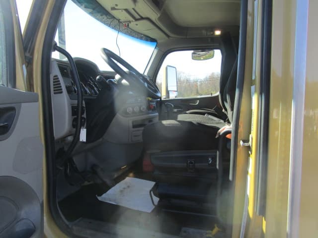 2020 Peterbilt 567 — photo 11