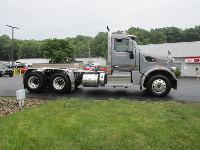 2020 Peterbilt 567 — photo 6