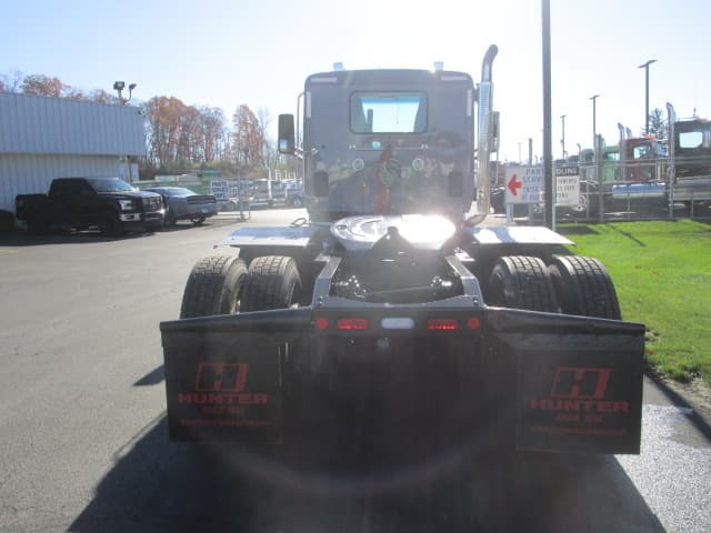 2020 Peterbilt 567 — photo 4