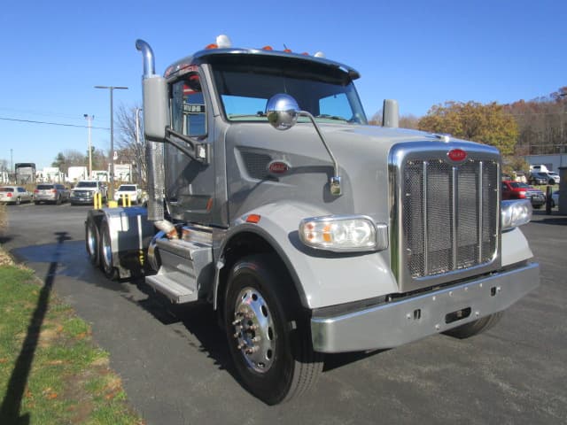 2020 Peterbilt 567 — photo 8