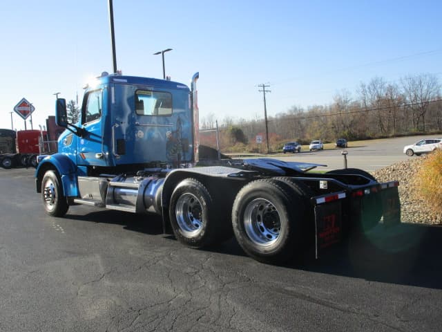 2020 Peterbilt 567 — photo 3