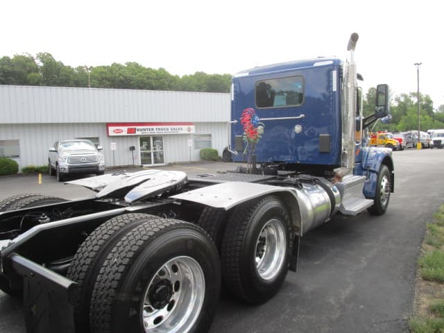 2020 Peterbilt 567 — photo 5