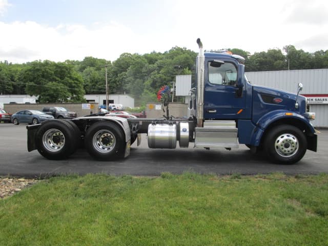 2020 Peterbilt 567 — photo 6