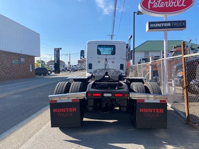 2020 Peterbilt 579 — photo 6