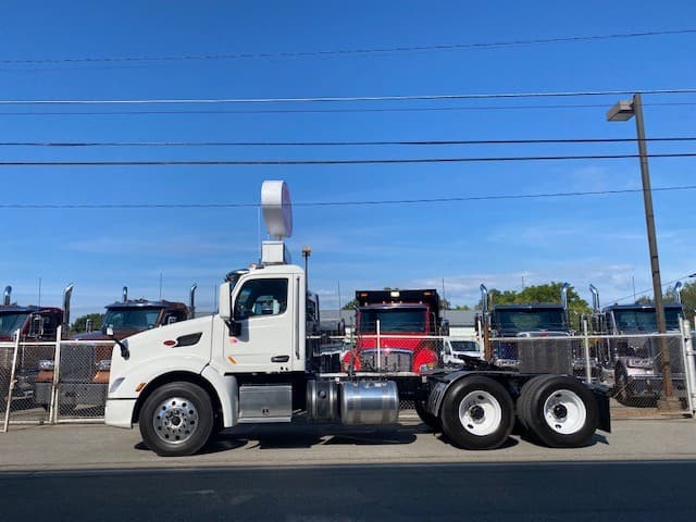 2020 Peterbilt 579 — photo 7