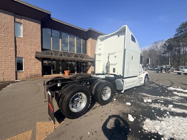 2021 Peterbilt 579 — photo 3