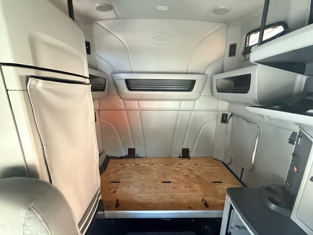 2021 Peterbilt 579 — photo 9