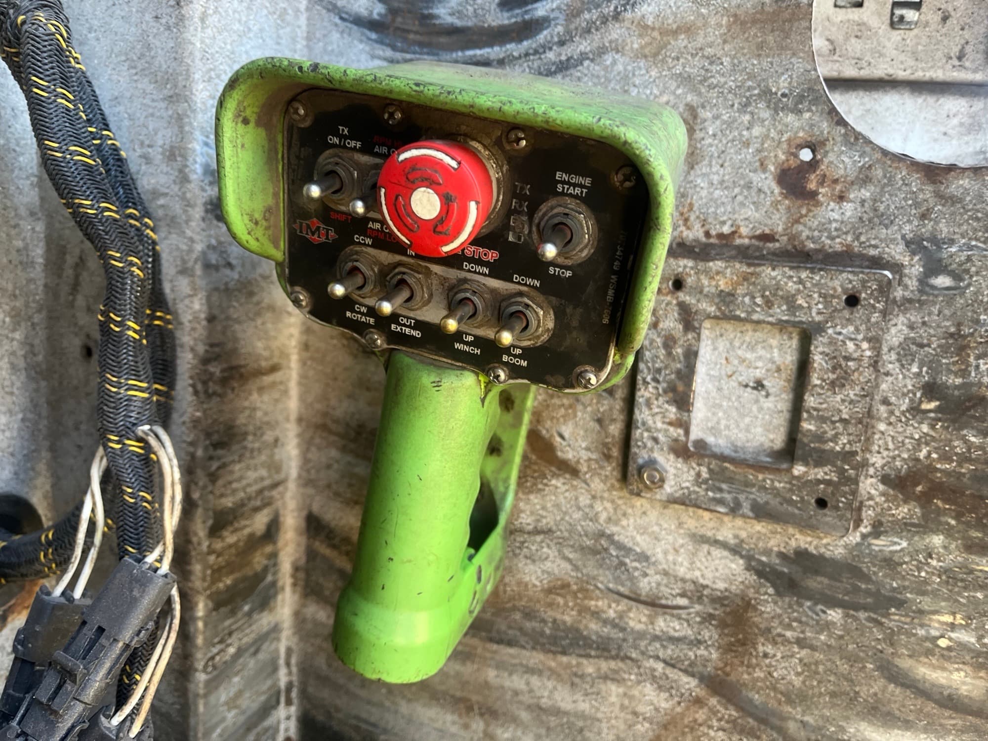 2014 Peterbilt 337 — photo 8