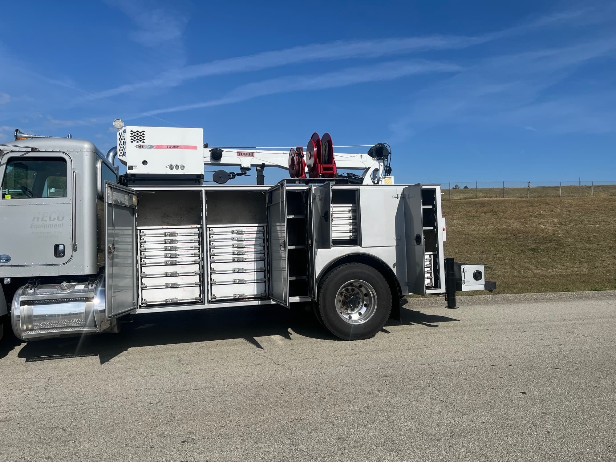 2014 Peterbilt 337 — photo 9