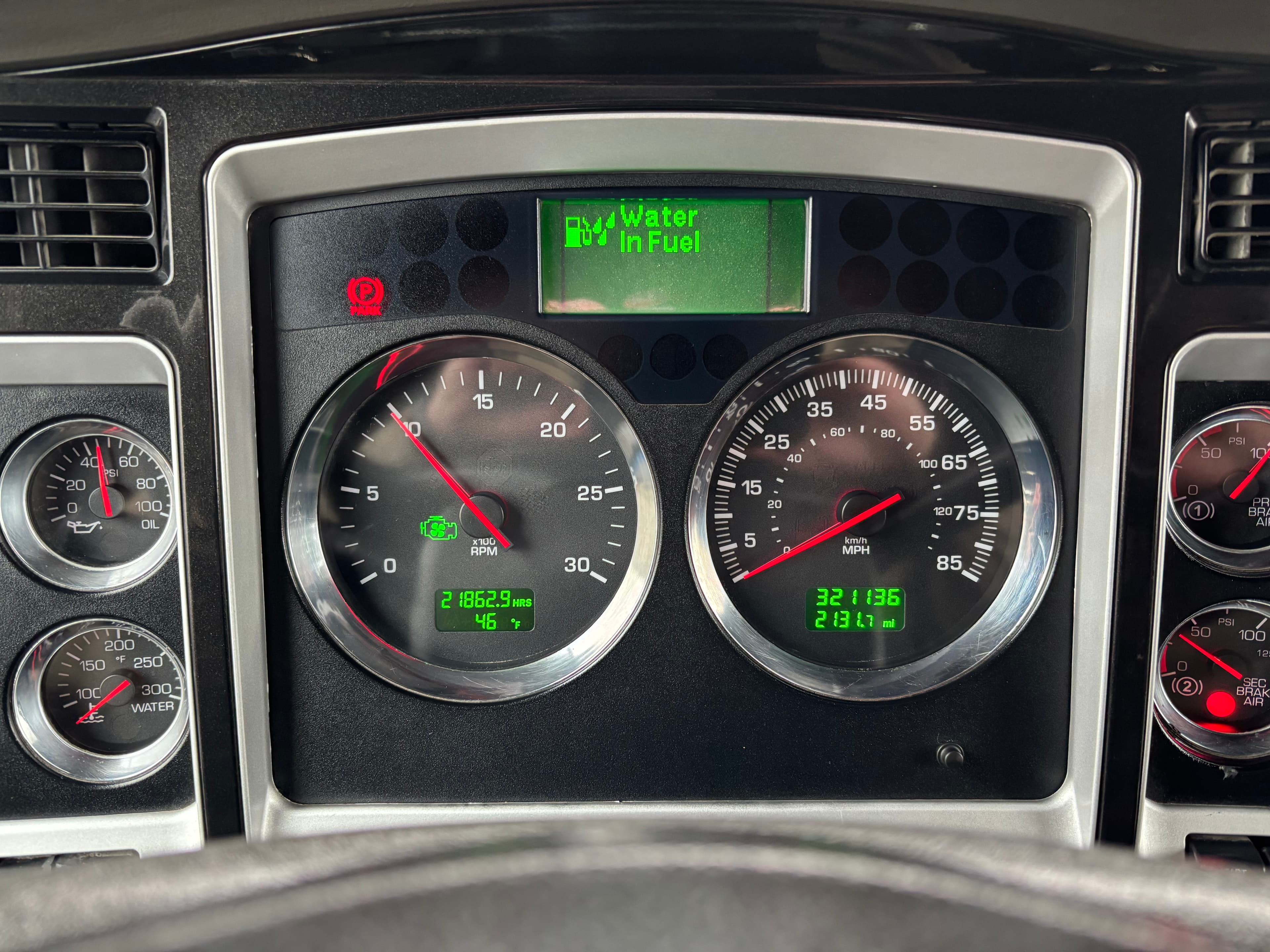 2019 Kenworth T800 — photo 9