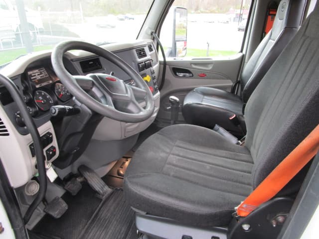 2019 Peterbilt 579 — photo 9