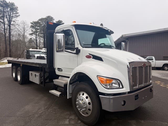 2025 Peterbilt 548 — photo 3