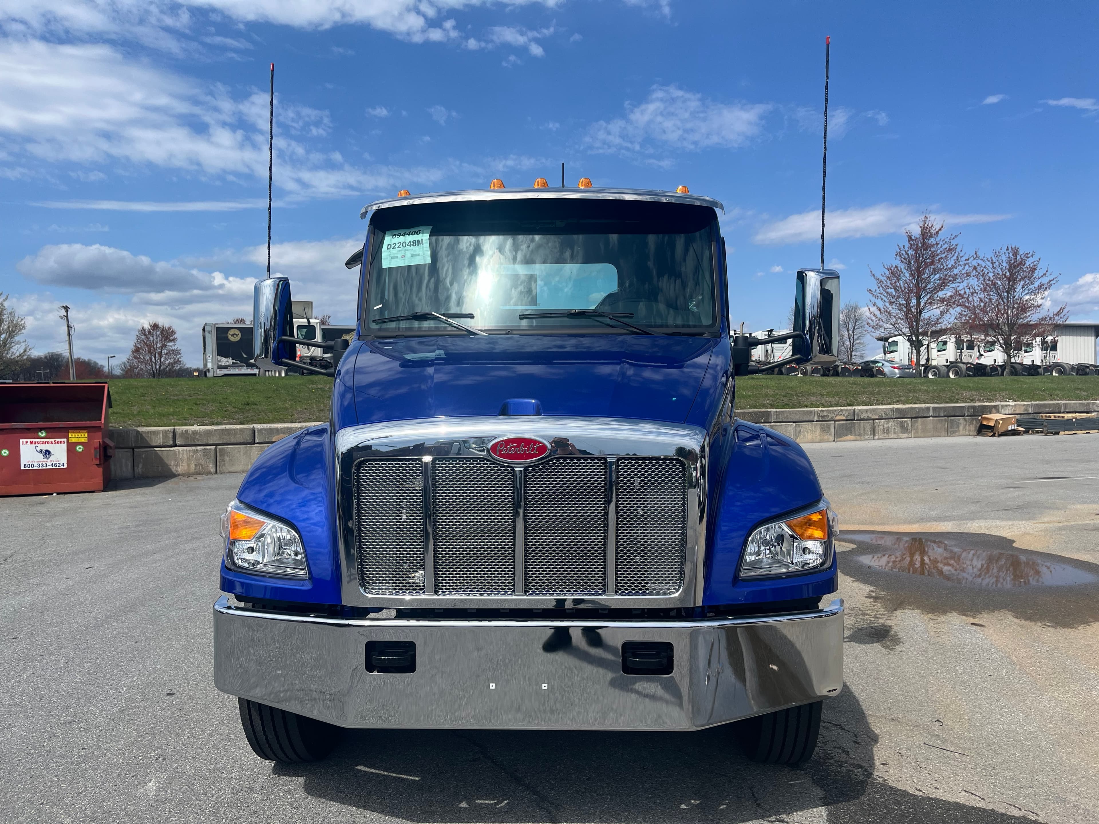 2025 Peterbilt 536 — photo 2