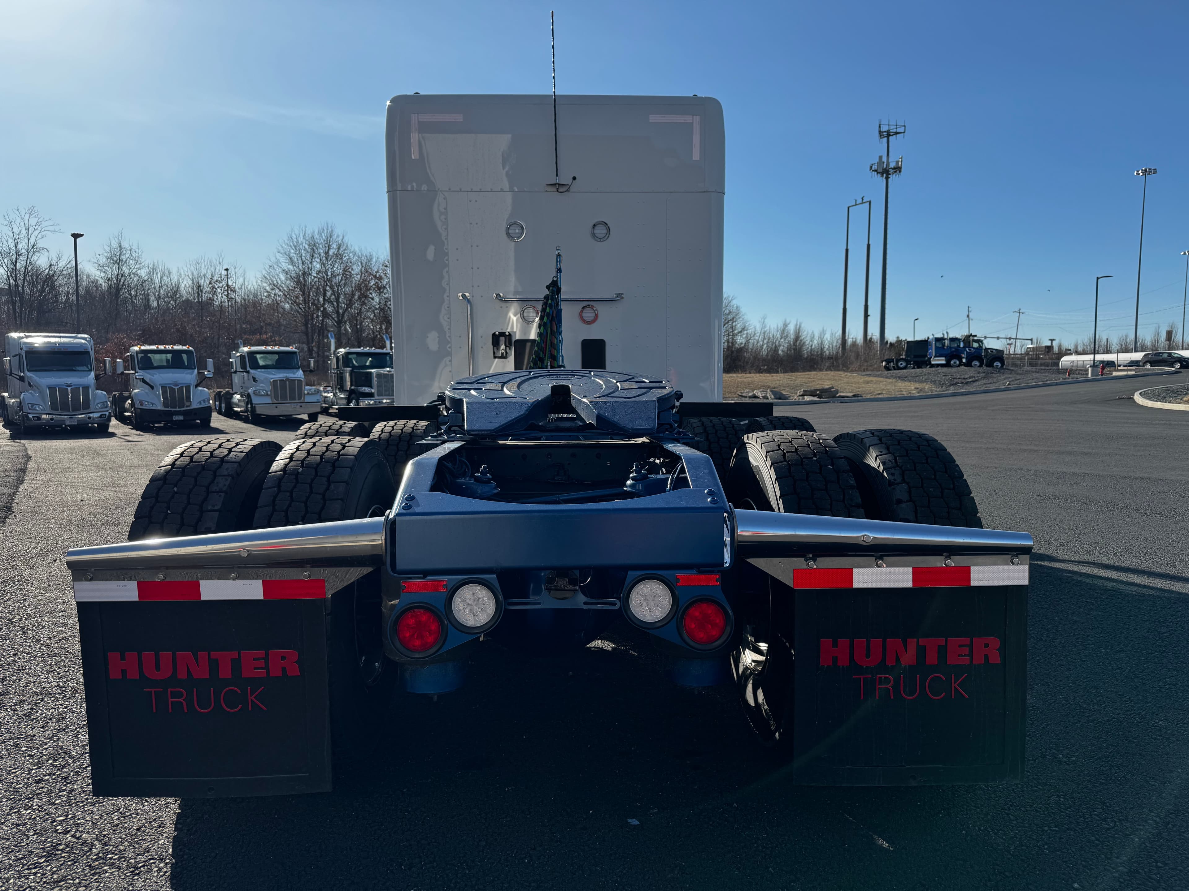 2025 Peterbilt 589 — photo 4