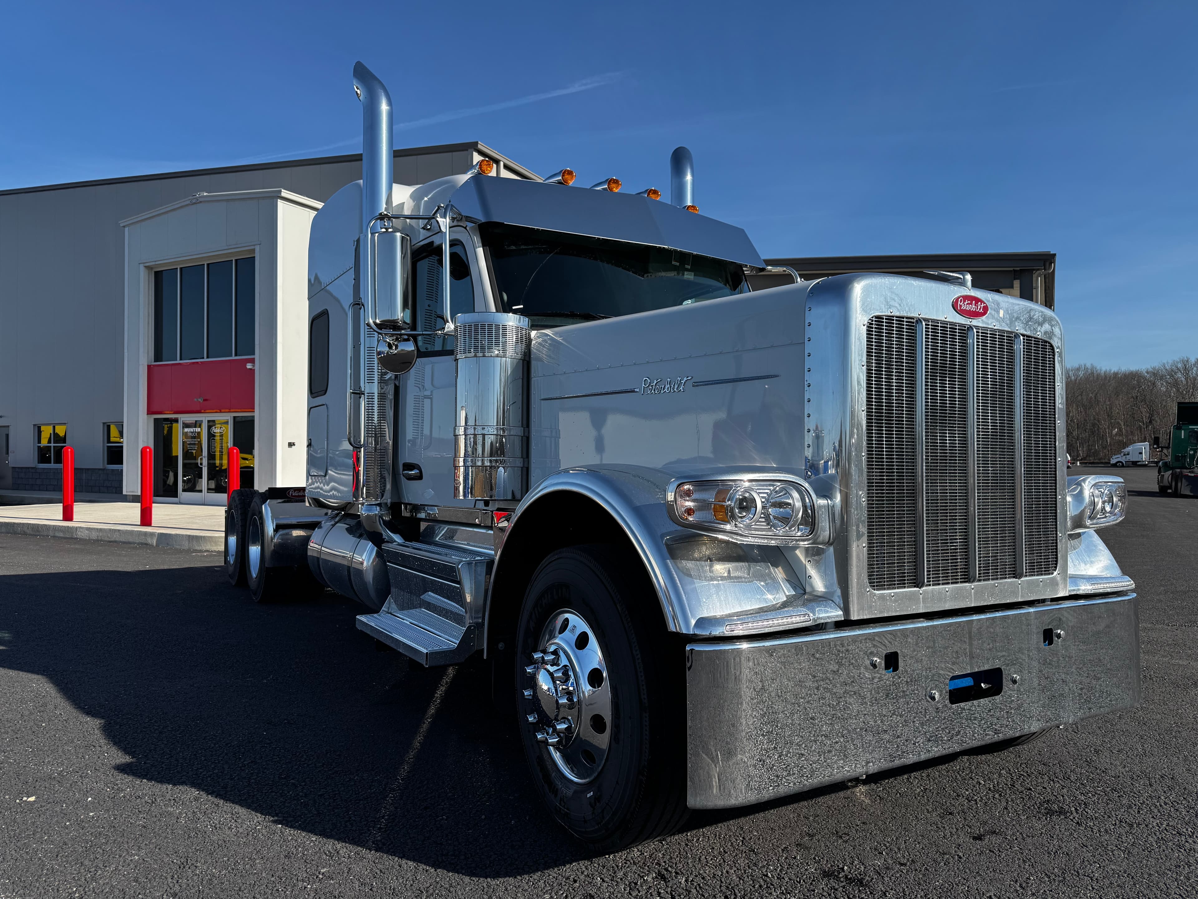 2025 Peterbilt 589 — photo 7