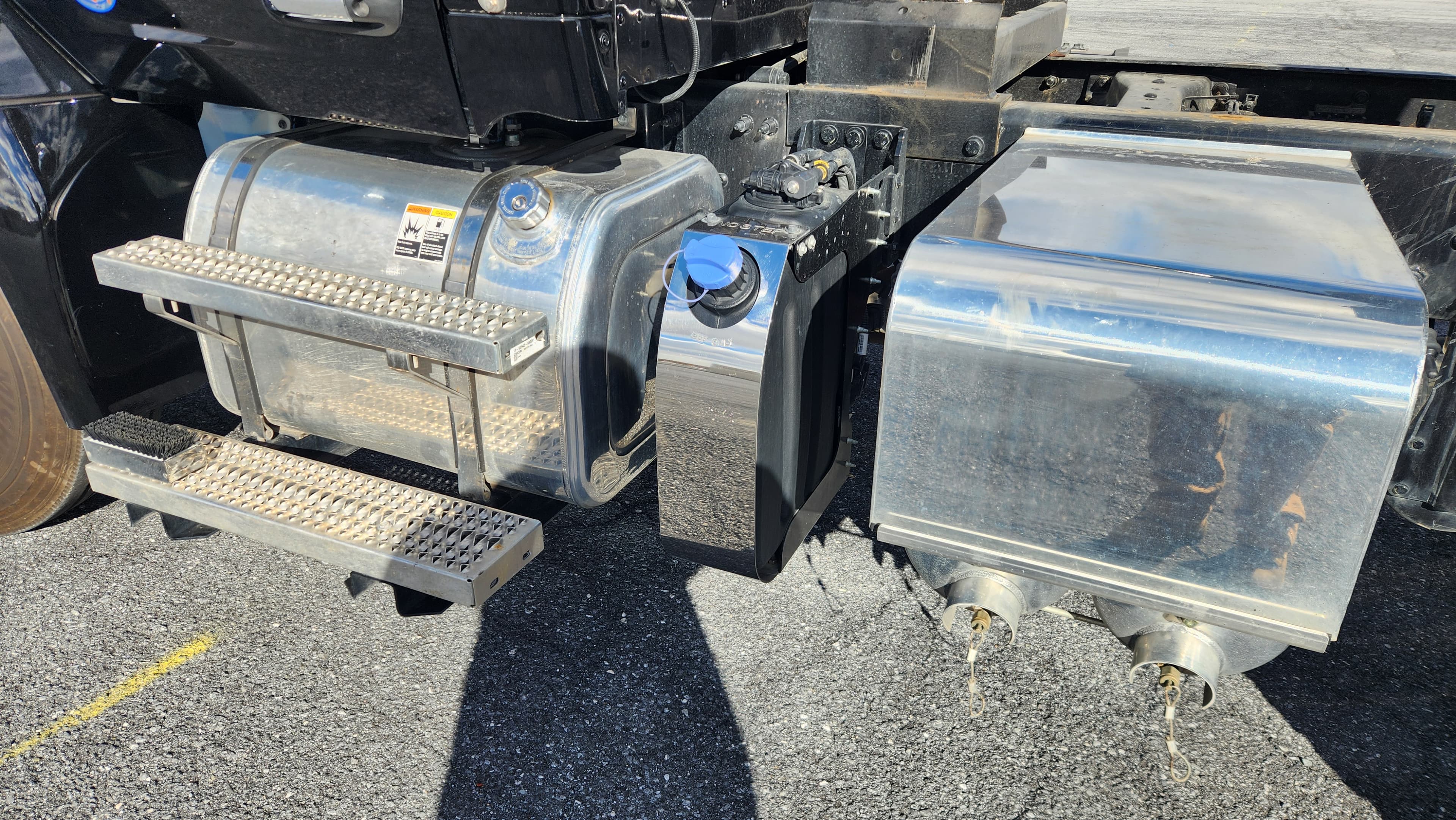 2025 Peterbilt — photo 20