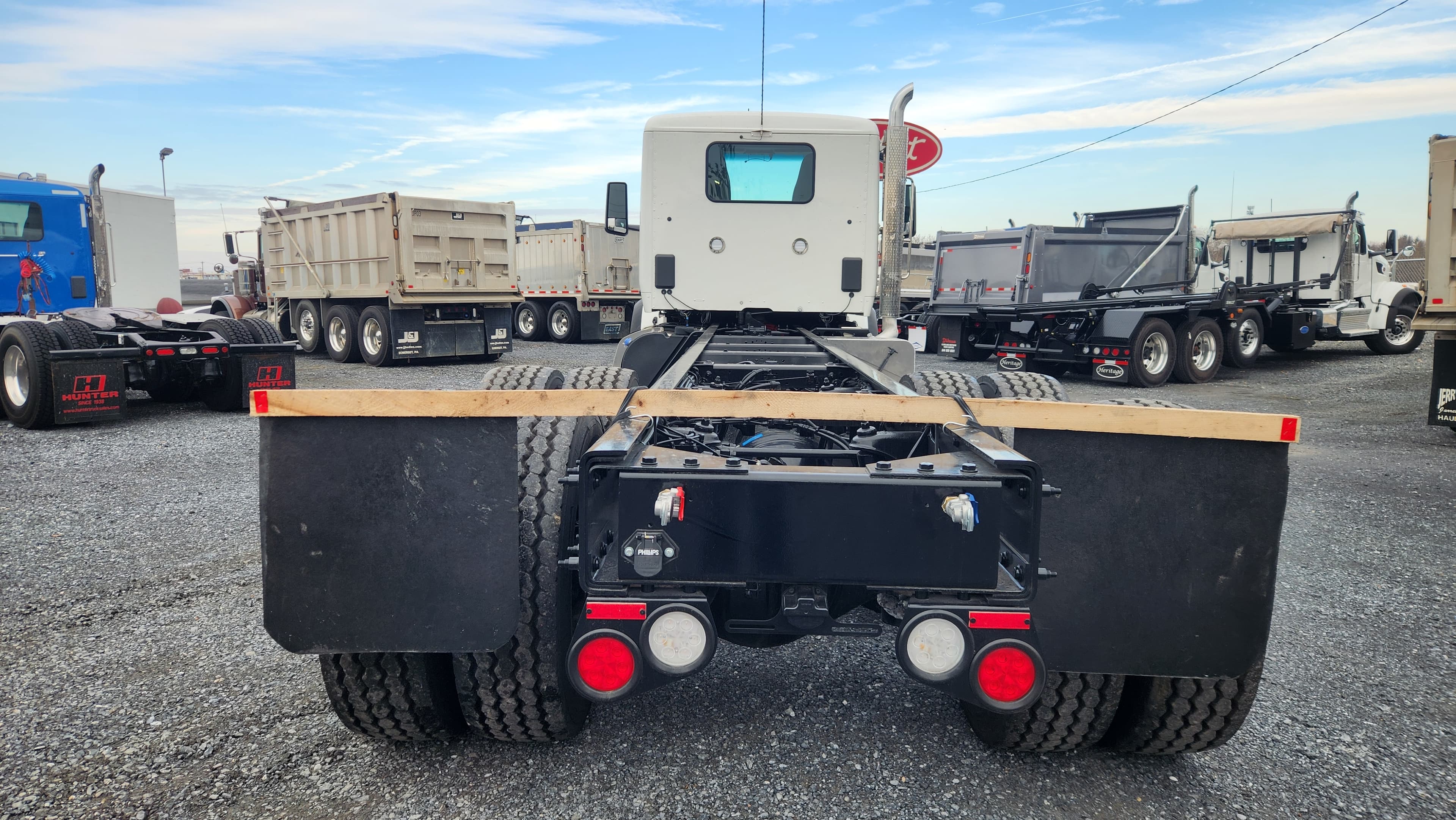 2026 Peterbilt 567 — photo 6