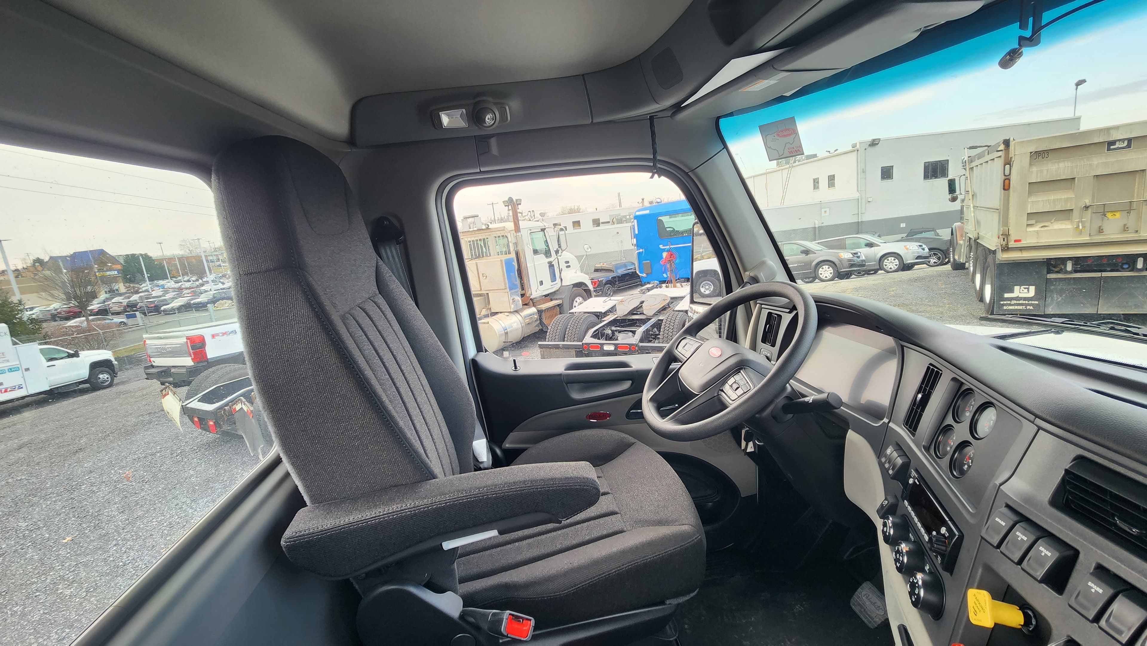 2026 Peterbilt 567 — photo 27