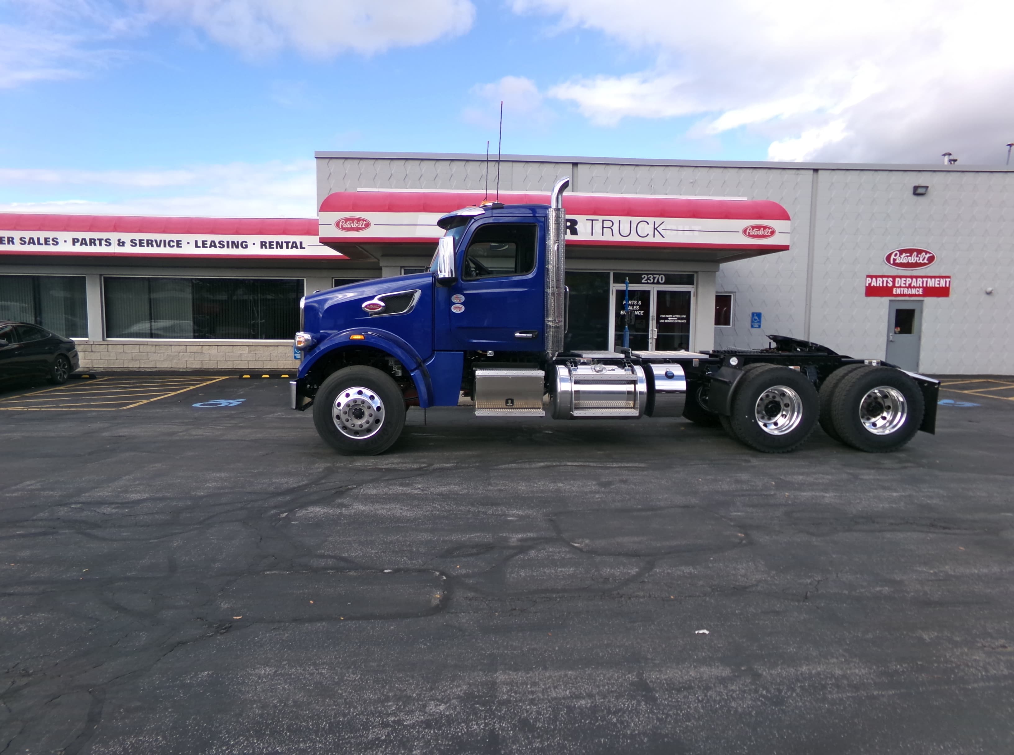 2025 Peterbilt 567 — photo 4