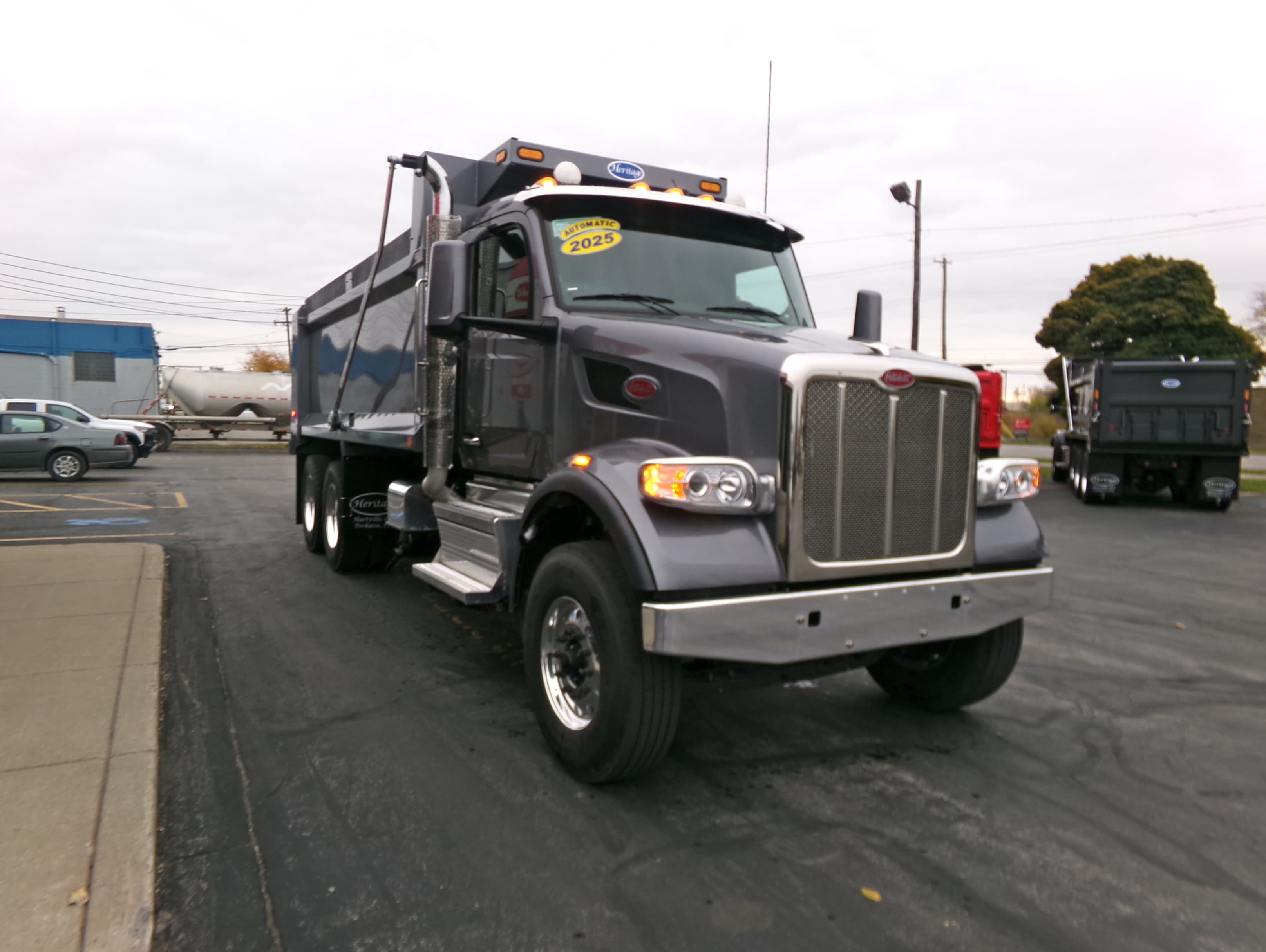 2025 Peterbilt 567 — photo 2
