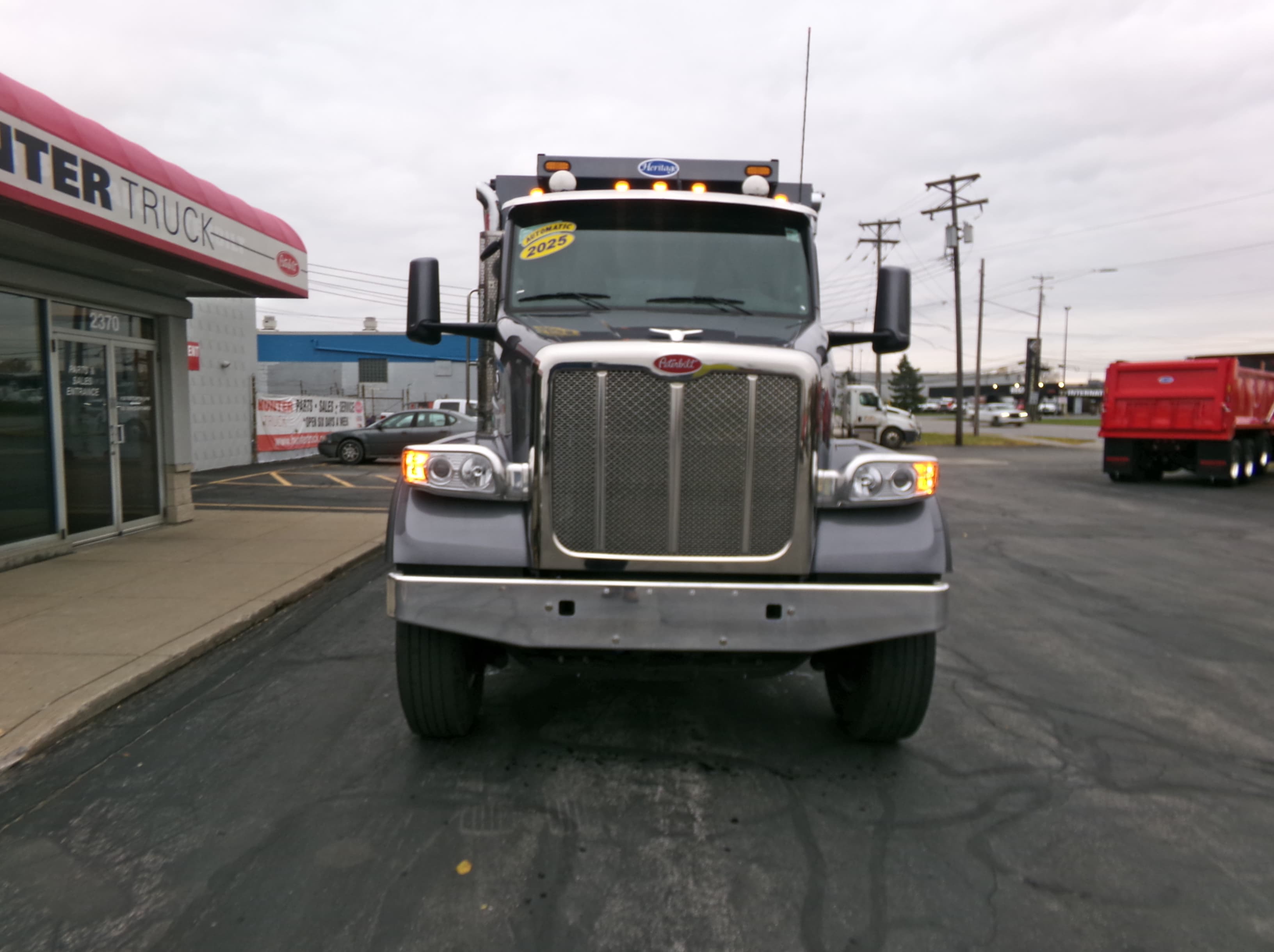 2025 Peterbilt 567 — photo 3