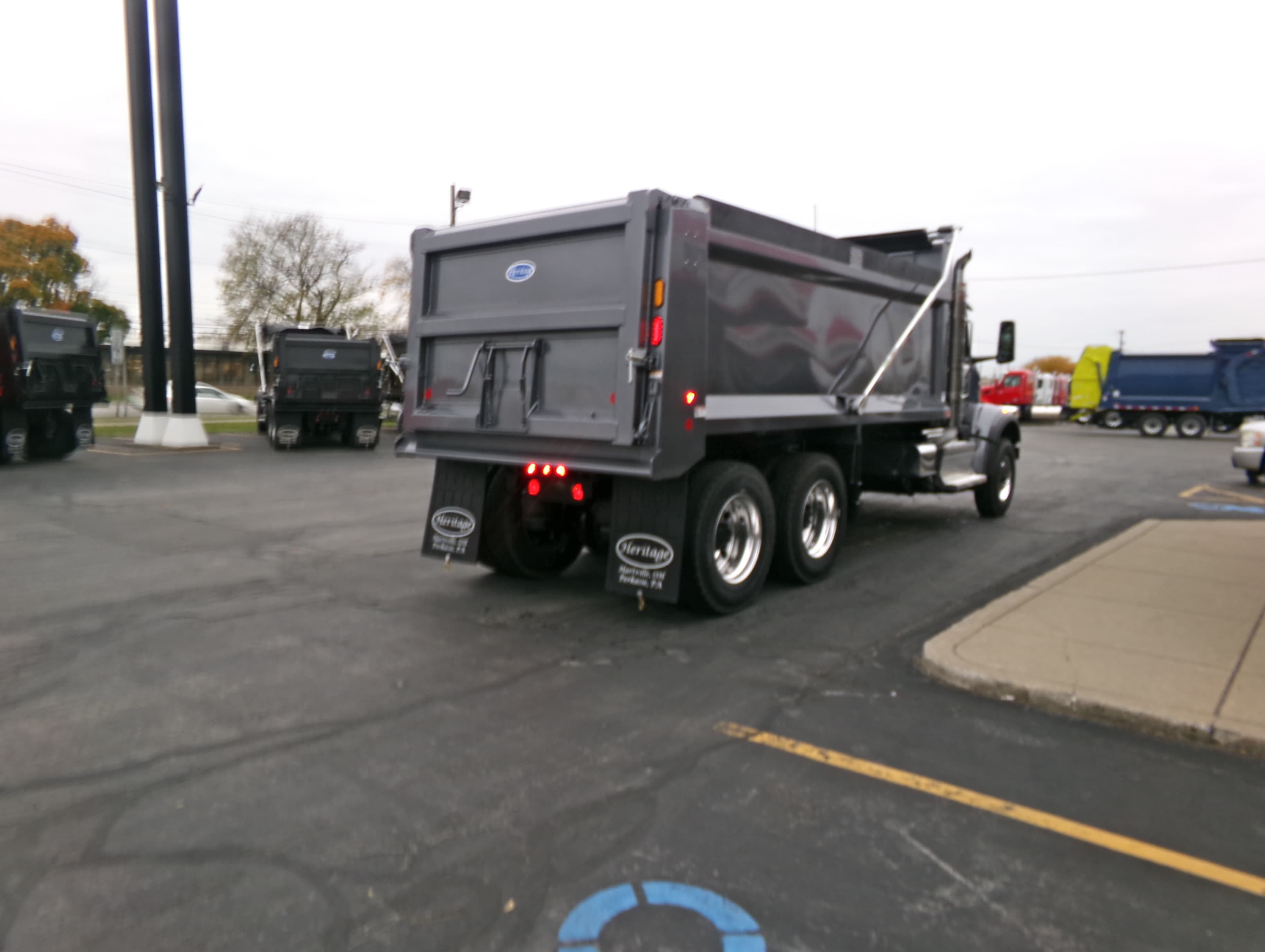 2025 Peterbilt 567 — photo 6