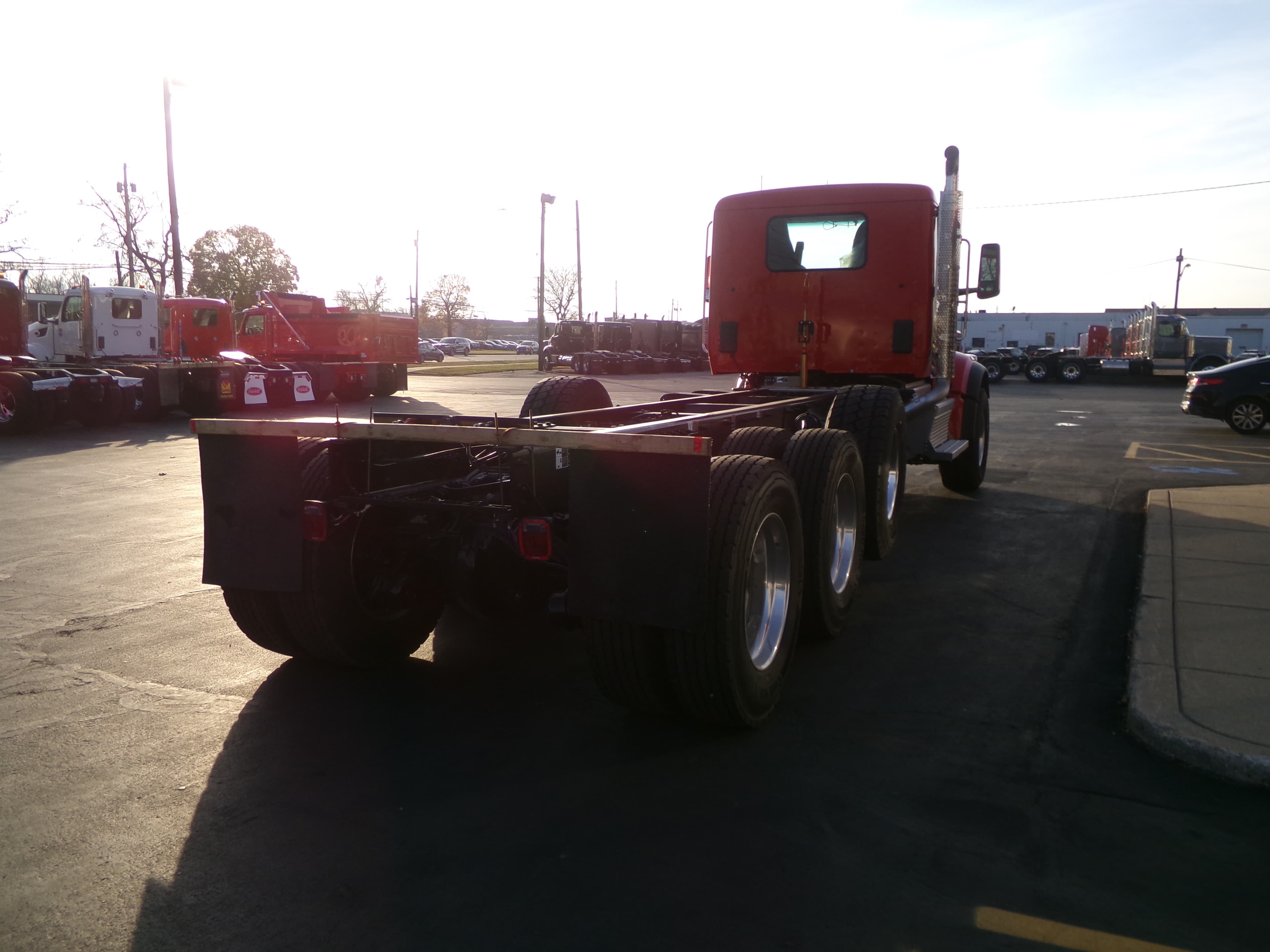 2025 Peterbilt 567 — photo 4