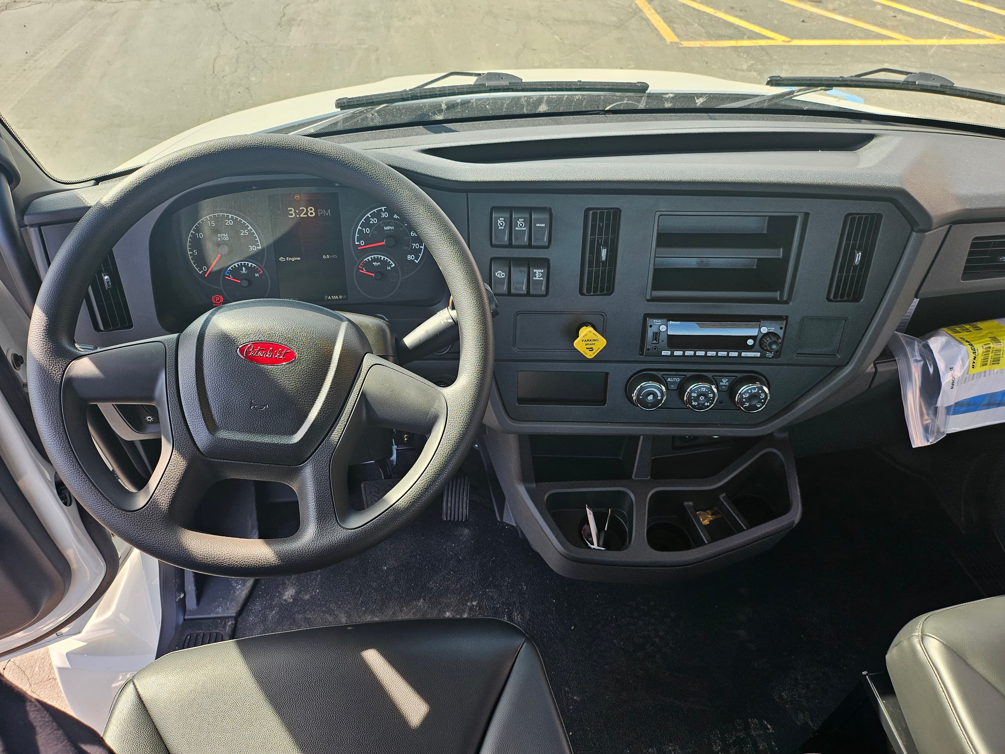 2025 Peterbilt 536 — photo 7