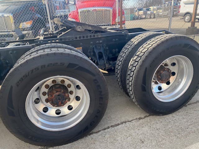 2021 Peterbilt 579 — photo 8