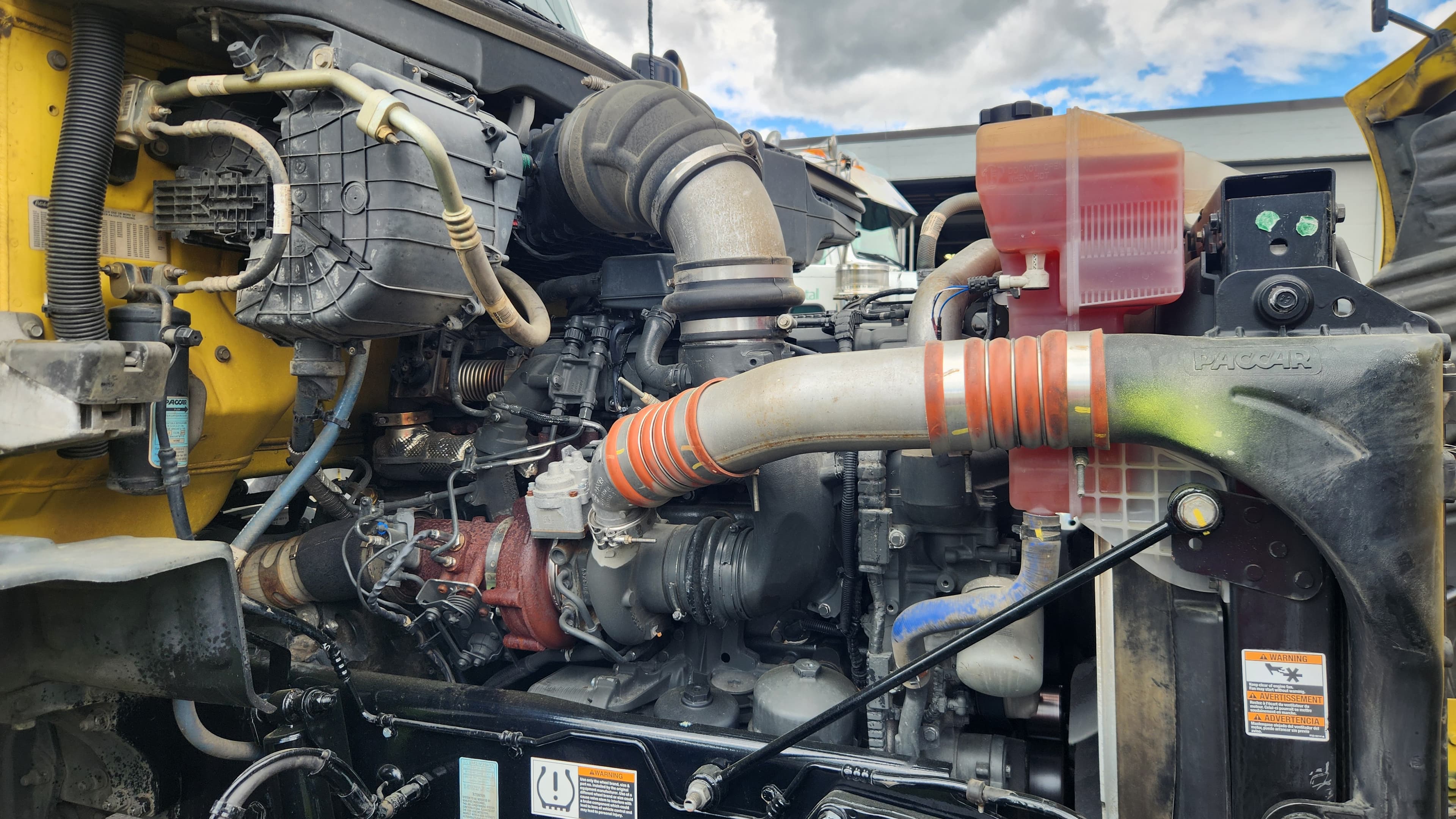 2021 Peterbilt 579 — photo 11