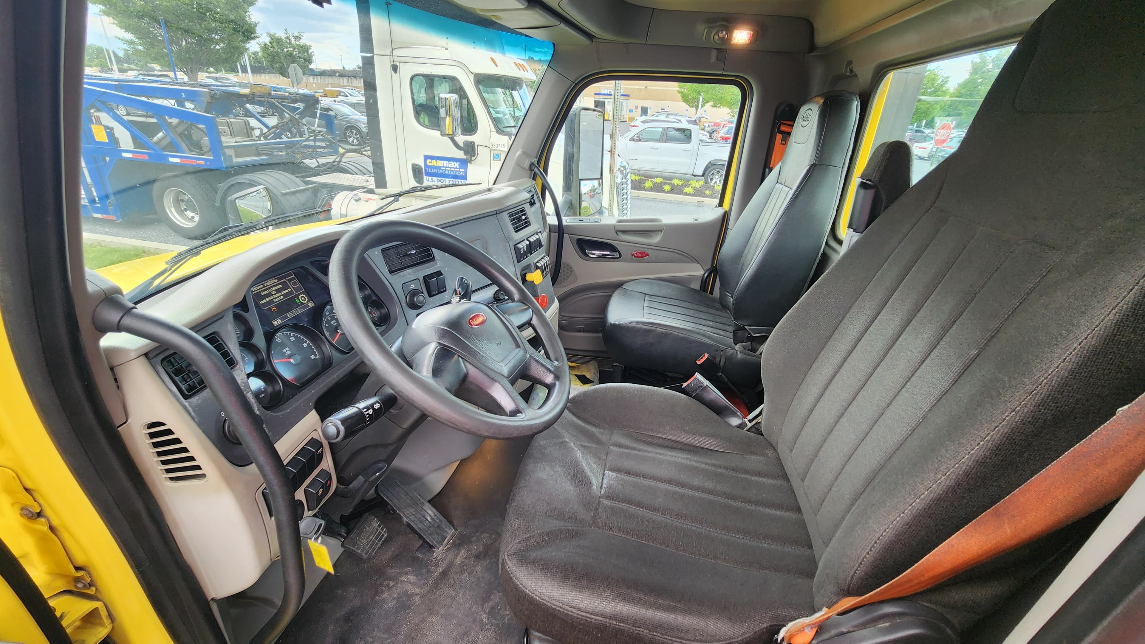 2021 Peterbilt 579 — photo 19